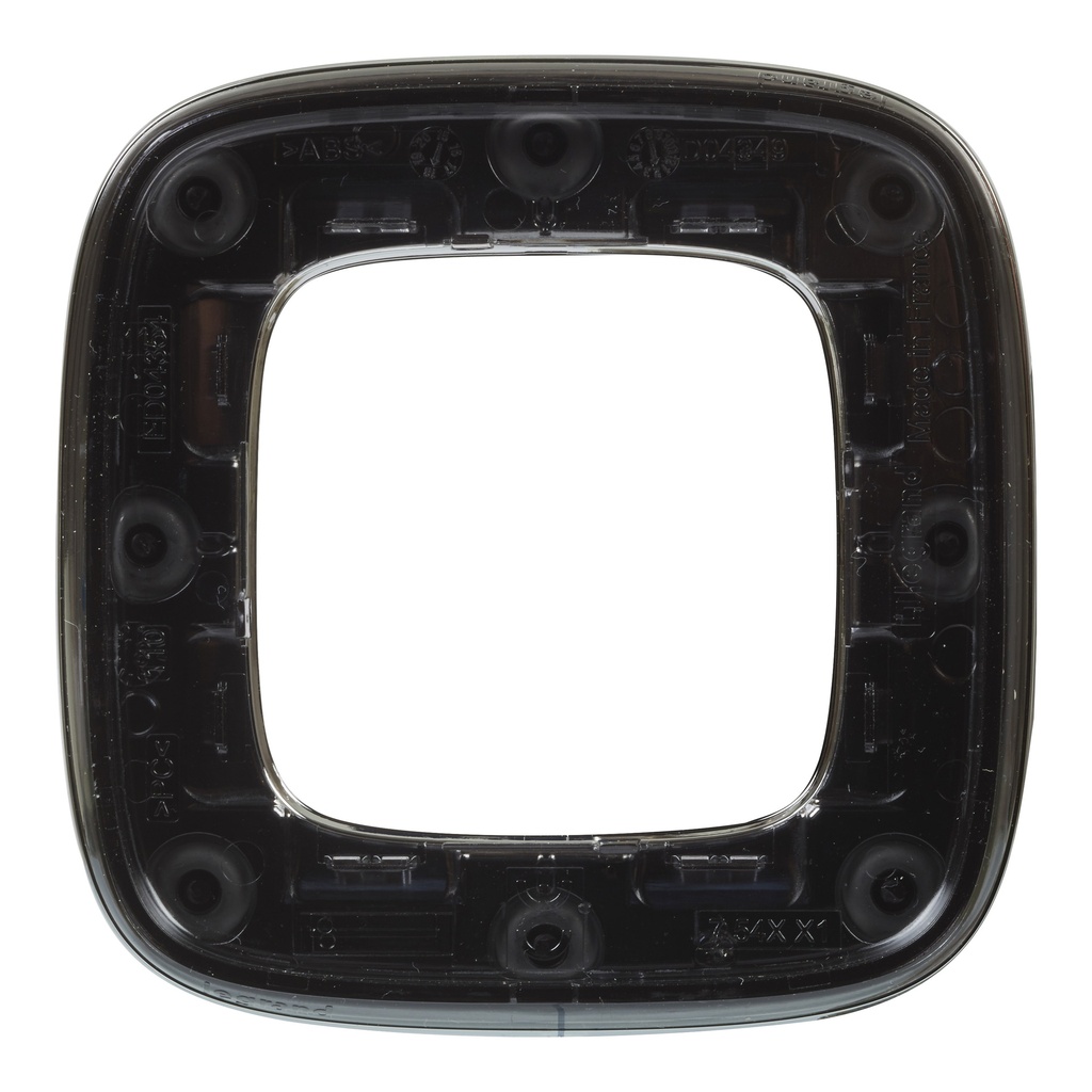 LG-754451-WEB-B.jpg