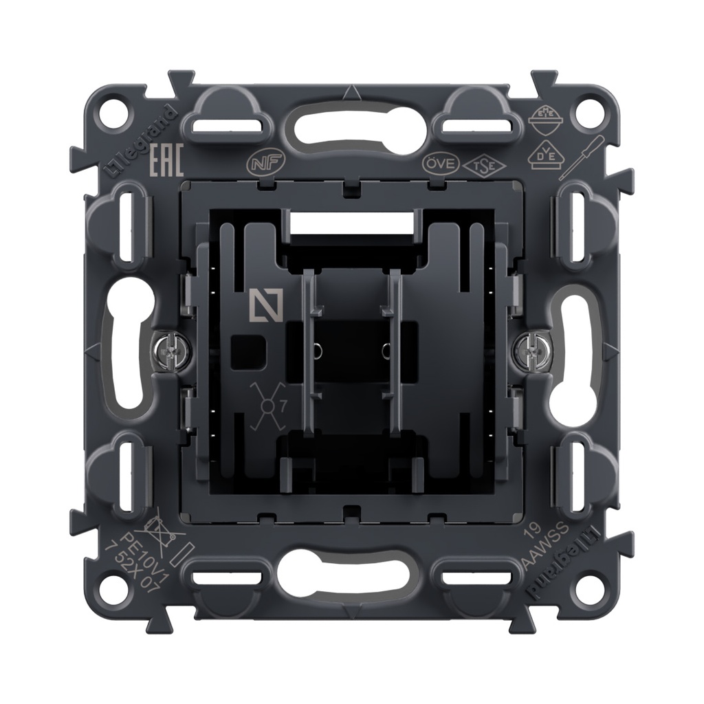 LG-752007-WEB-F.jpg