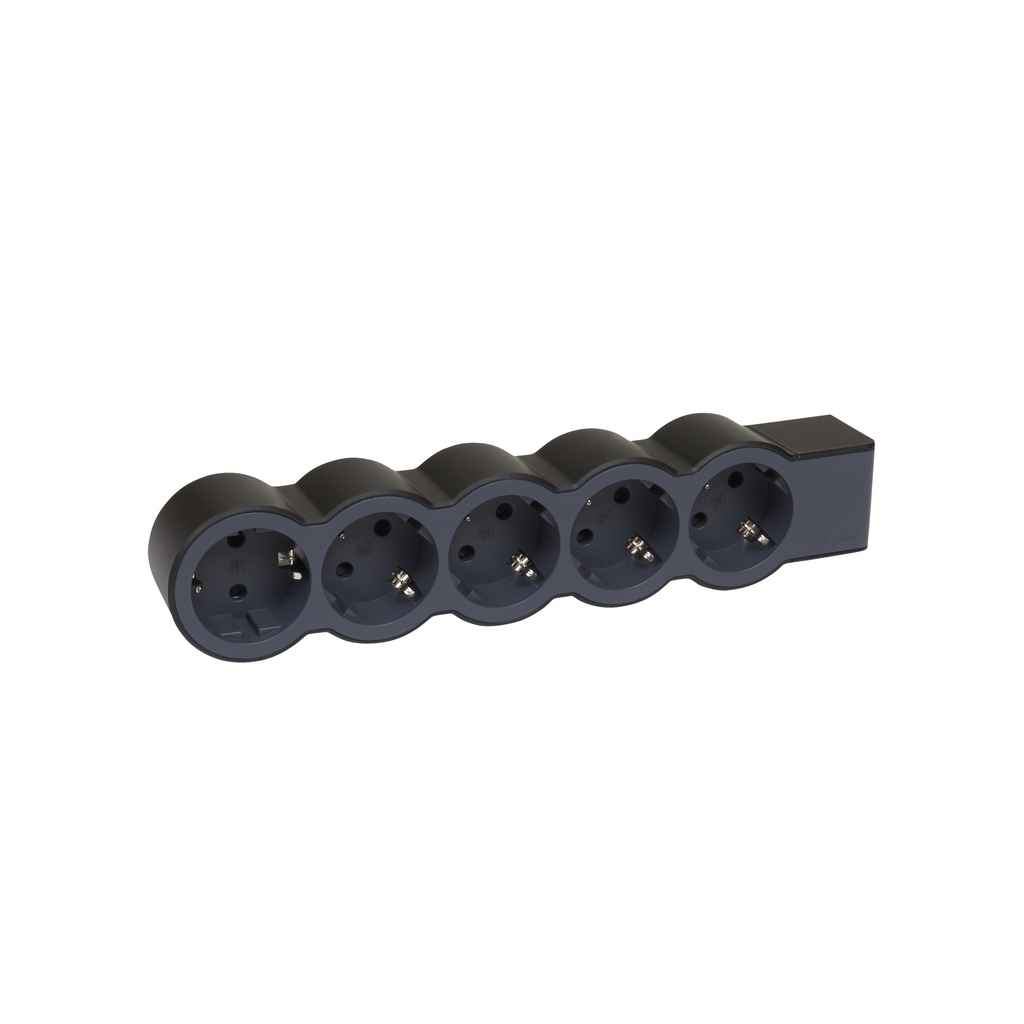 LG-694578-WEB-R.jpg