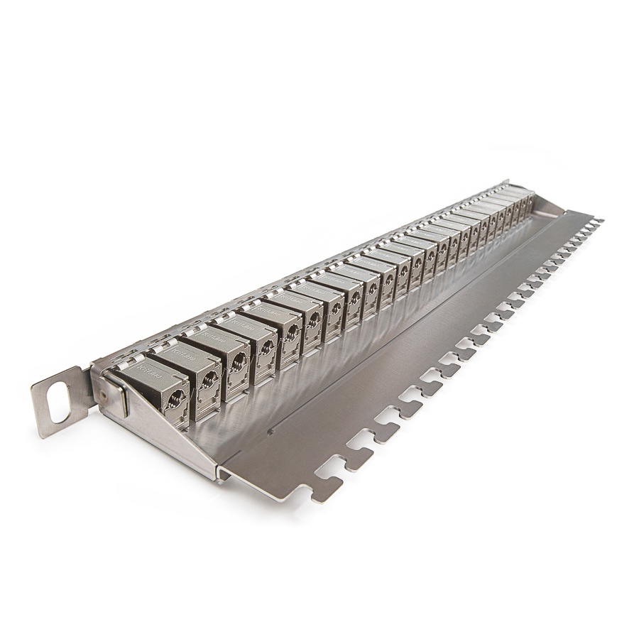 19" пач панел KOMPAKT FTP Категория 5E 24xRJ45/s 1U черен 100 MHz