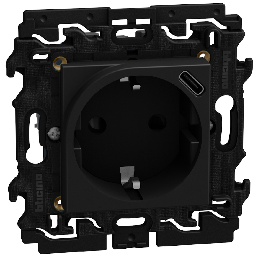 Контакт ШУКО 2P+E 16A + USB тип C 1.5A 7.5W с носеща рамка 2 мод. цвят Графит Light Now Bticino