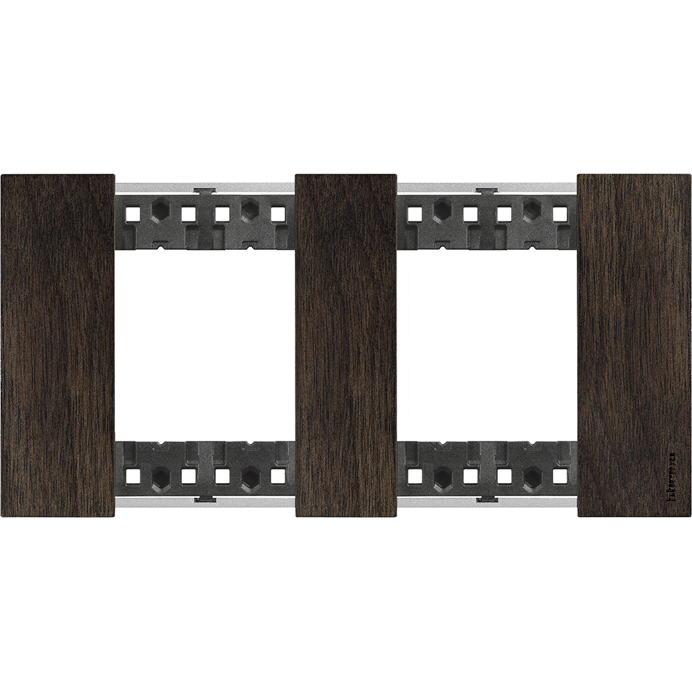 Рамка 2x2 мод. дървена цвят Орех (Walnut) Living Now Bticino