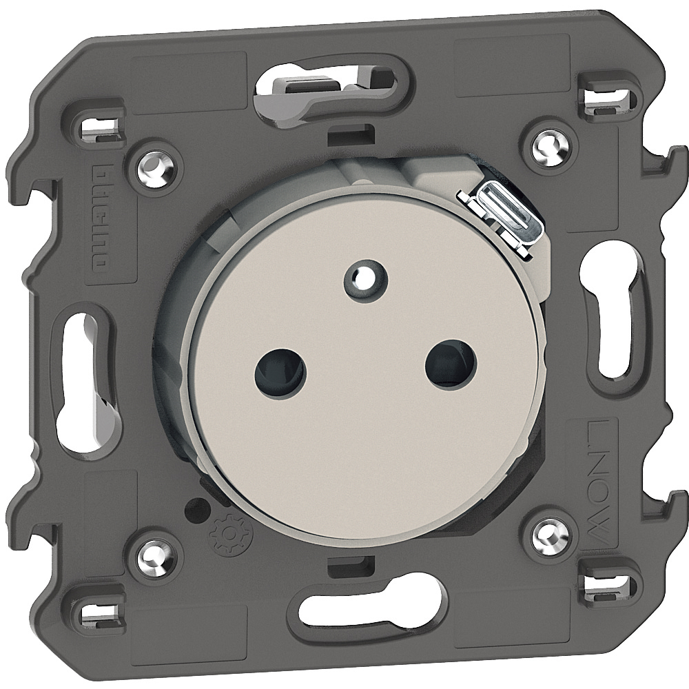 Контакт френски стандарт 2P+E 16A + USB тип C 1.5A 7.5W с носеща рамка 2 модула цвят Крем Living Now Bticino