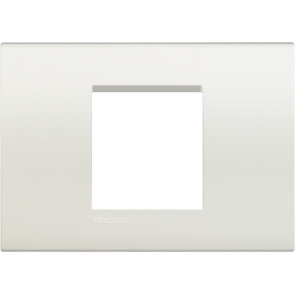 Рамка 2 модула за монтаж върху 3 модула носеща рамка правоъгълна White LL Bticino