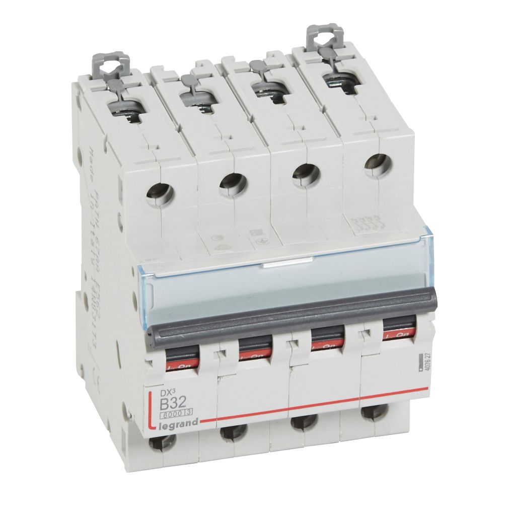 Автоматичен прекъсвач DX3 4P 32A крива B 6kA Legrand