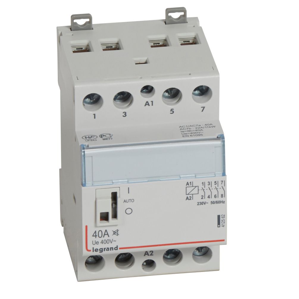 Модулен контактор с ръкохватка CX3, 40A 4NO 220V 3 модула БЕЗШУМЕН Legrand