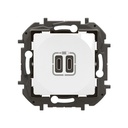 Розетка 2хUSB за зареждане тип C 3A 15W цвят Бял Niloe New Legrand